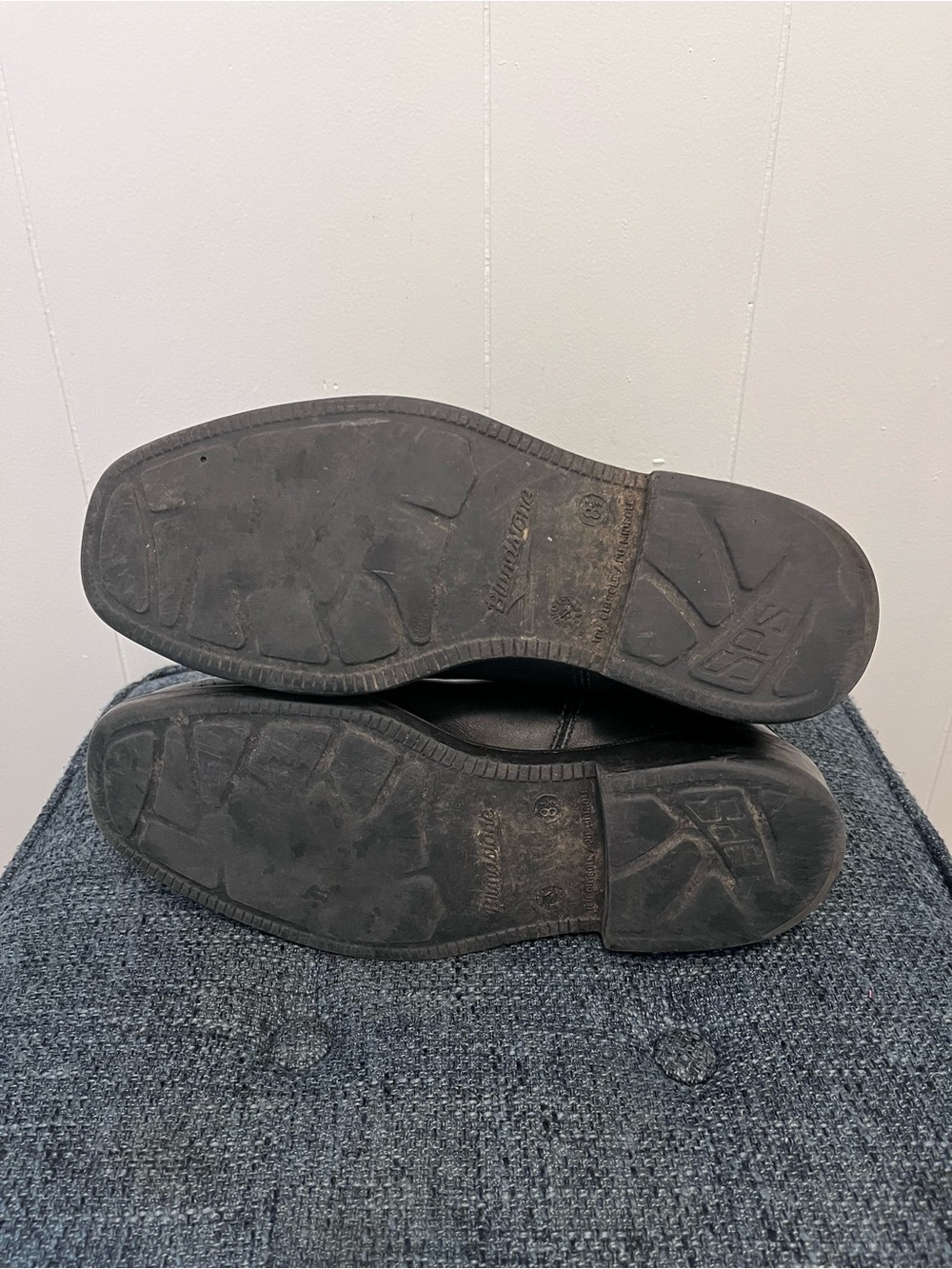 Blundstone Chukka Boots - Picture 8 of 11